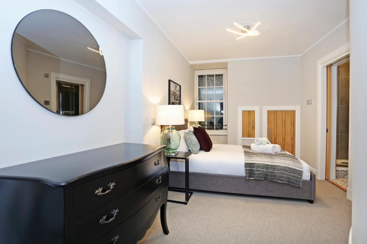 Joivy Refurbished Home On The Royal Mile Edimburgo Exterior foto